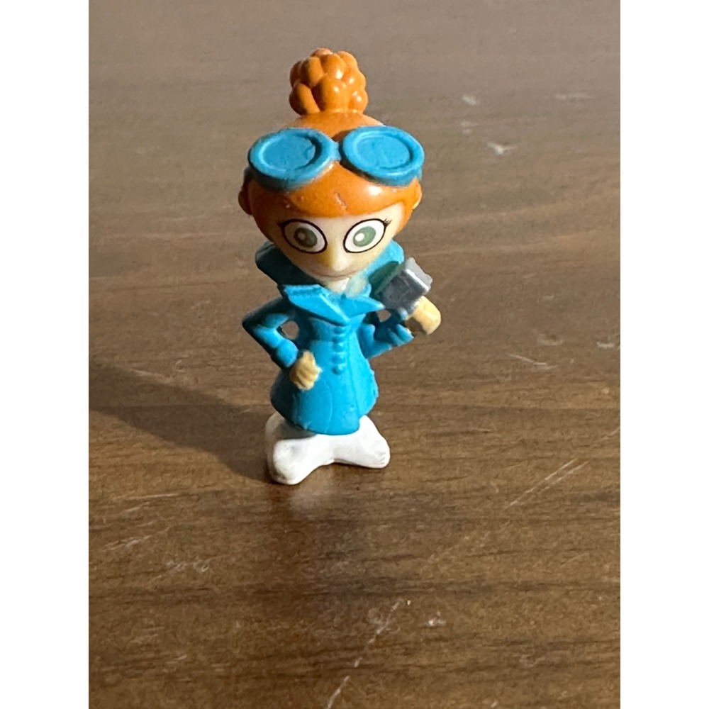 Despicable Me Lucy Wilde Mini Figure Moose Toys Blue Coat Goggles 1.25 Inch